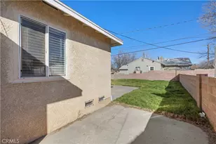 621 W Ave H12, Lancaster, CA 93534 - Photo 22