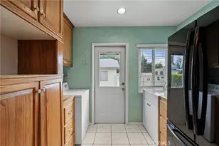 15934 Kittridge, Lake Balboa, CA 91406 - Photo 18