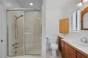 15934 Kittridge, Lake Balboa, CA 91406 - Photo 32