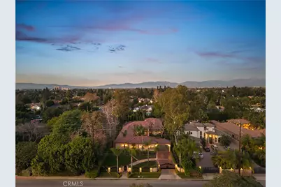 13845 Magnolia Boulevard, Sherman Oaks, CA 91423 - Photo 36