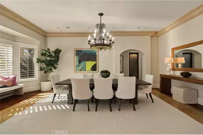 13845 Magnolia Boulevard, Sherman Oaks, CA 91423 - Photo 10