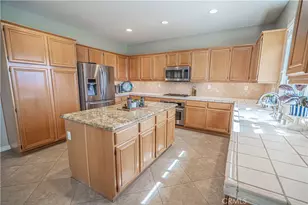 28076 Bridlewood, Castaic, CA 91384 - Photo 18