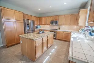 28076 Bridlewood, Castaic, CA 91384 - Photo 16