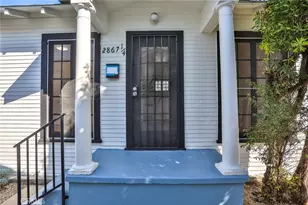 2867 Edgehill Dr, Los Angeles, CA 90018 - Photo 4