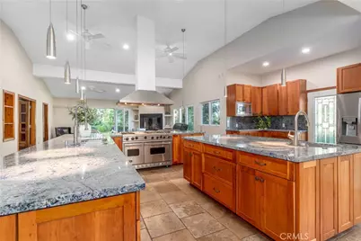 5653 Shirley Avenue, Tarzana, CA 91356 - Photo 22