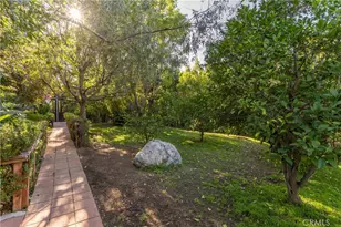 5653 Shirley Ave, Tarzana, CA 91356 - Photo 6