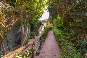 5653 Shirley Ave, Tarzana, CA 91356 - Photo 8