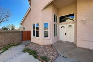 1768 Mesa Dr, Lancaster, CA 93535 - Photo 4