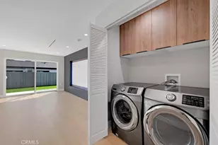 18240 Hartland St, Reseda, CA 91335 - Photo 22