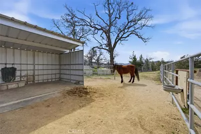 29210 Greenwater Drive, Tehachapi, CA 93561 - Photo 38