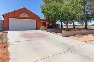 8348 Lime, California City, CA 93505 - Photo 2