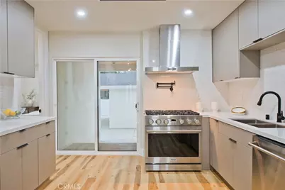 17905 Bullock Street, Encino, CA 91316 - Photo 12