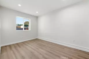 24305 Wabuska, Newhall, CA 91321 - Photo 32