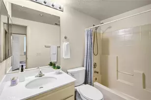 15155 Trail View Ct, Sylmar, CA 91342 - Photo 24