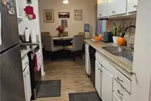 18307 Burbank Blvd, Tarzana, CA 91356 - Photo 16