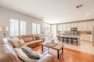 28692 Placerview, Saugus, CA 91390 - Photo 2