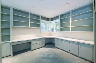 16237 Meadowridge Rd, Encino, CA 91436 - Photo 22