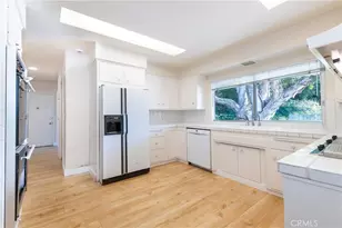 16237 Meadowridge Rd, Encino, CA 91436 - Photo 12