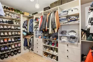 22637 Erwin St, Woodland Hills, CA 91367 - Photo 24