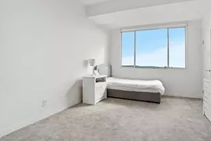 818 N Doheny Dr, West Hollywood, CA 90069 - Photo 22