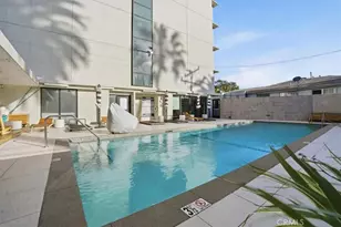 818 N Doheny Dr, West Hollywood, CA 90069 - Photo 18