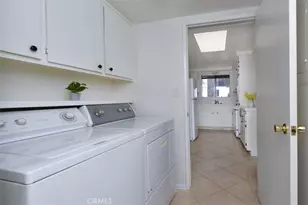 12951 Riverside Dr, Sherman Oaks, CA 91423 - Photo 28