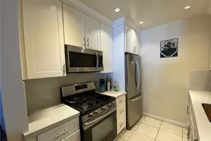 15344 Weddington, Sherman Oaks, CA 91411 - Photo 6