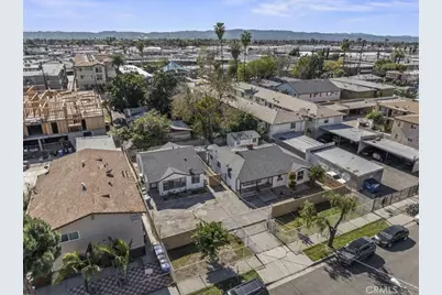 14722 Strathern, Panorama City, CA 91402 - Photo 30