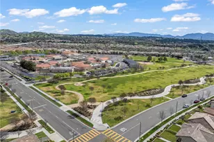 28649 Jardineras Dr, Valencia, CA 91354 - Photo 26