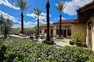 28649 Jardineras Dr, Valencia, CA 91354 - Photo 38