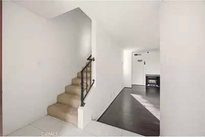 7738 Via Napoli #50, Burbank, CA 91504 - Photo 26