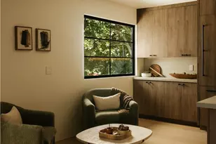 17930 Karen Dr, Encino, CA 91316 - Photo 14