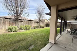 600 Vancluse Bay Dr, Bakersfield, CA 93307 - Photo 16