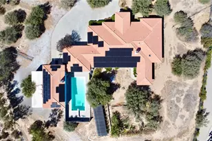 10234 Clover Dr, Oak Hills, CA 92344 - Photo 2