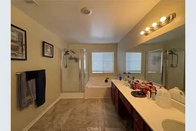 1514 W Holguin, Lancaster, CA 93534 - Photo 16