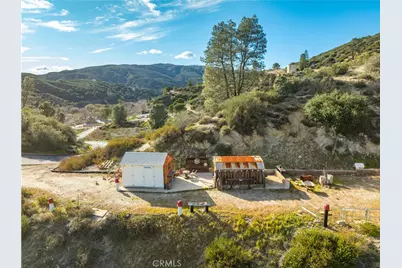 43738 Mountain View Rd, Lake Hughes, CA 93532 - Photo 56