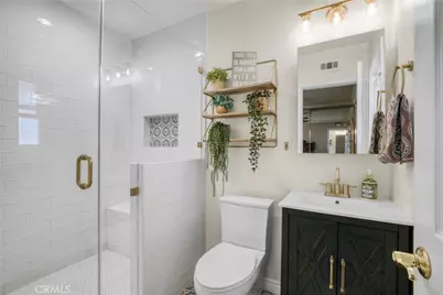 23040 Hartland, West Hills, CA 91307 - Photo 16