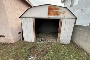 7633 Ampere, North Hollywood, CA 91605 - Photo 12