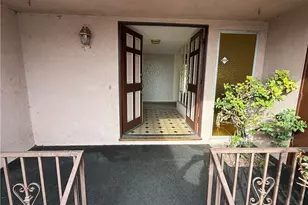 7633 Ampere, North Hollywood, CA 91605 - Photo 2