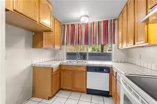 18510 Mayall St, Northridge, CA 91324 - Photo 10