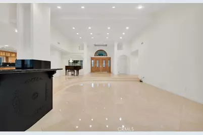 4446 Hayvenhurst Avenue, Encino, CA 91436 - Photo 16