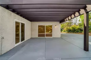 27311 Country Glen, Agoura Hills, CA 91301 - Photo 34