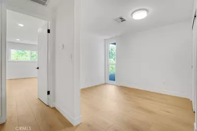 27311 Country Glen, Agoura Hills, CA 91301 - Photo 24