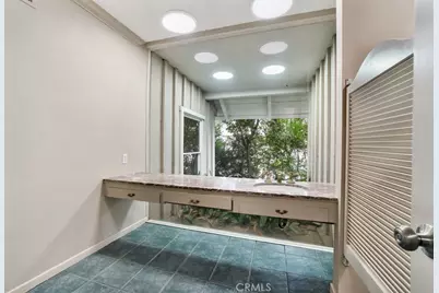 4809 Queen Victoria Road, Woodland Hills, CA 91364 - Photo 16