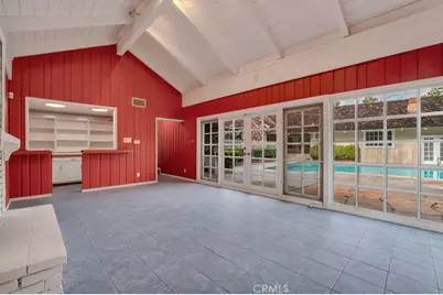 4809 Queen Victoria Road, Woodland Hills, CA 91364 - Photo 10