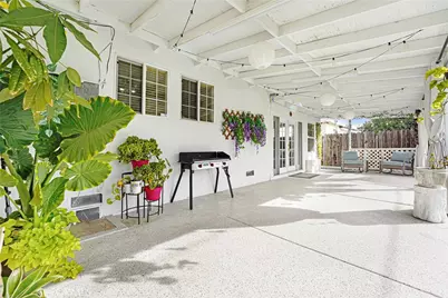 19624 Kittridge Street, Reseda, CA 91335 - Photo 24