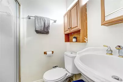 19624 Kittridge Street, Reseda, CA 91335 - Photo 12
