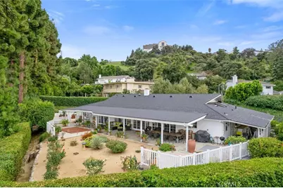 16244 Dorilee Lane, Encino, CA 91436 - Photo 2