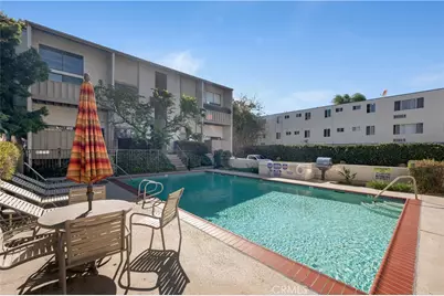 18445 Hatteras #403, Tarzana, CA 91356 - Photo 26