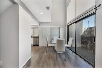 18445 Hatteras #403, Tarzana, CA 91356 - Photo 6